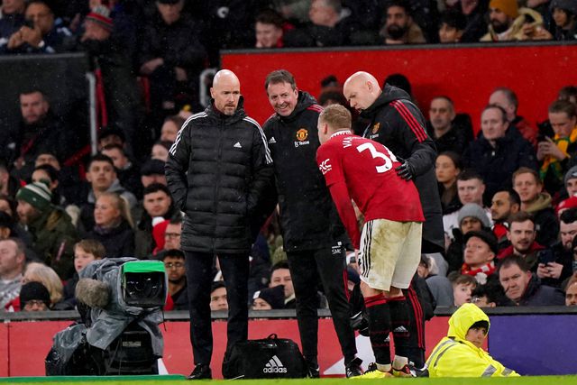 Ten Hag e saída de Van de Beek: «Não era o jogador que era no Ajax»