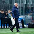 Didier Deschamps, selecionador de França, na área técnica