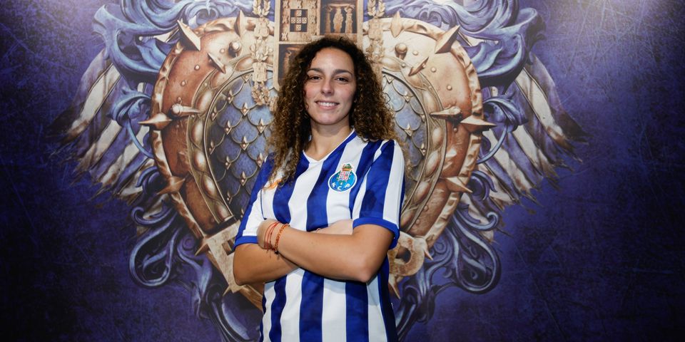 Mercado FC Porto: goleadora do Lourosa é reforço e ligou à mãe «a tremer e a chorar»