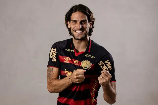 OFICIAL: avançado internacional português muda-se para o Brasil