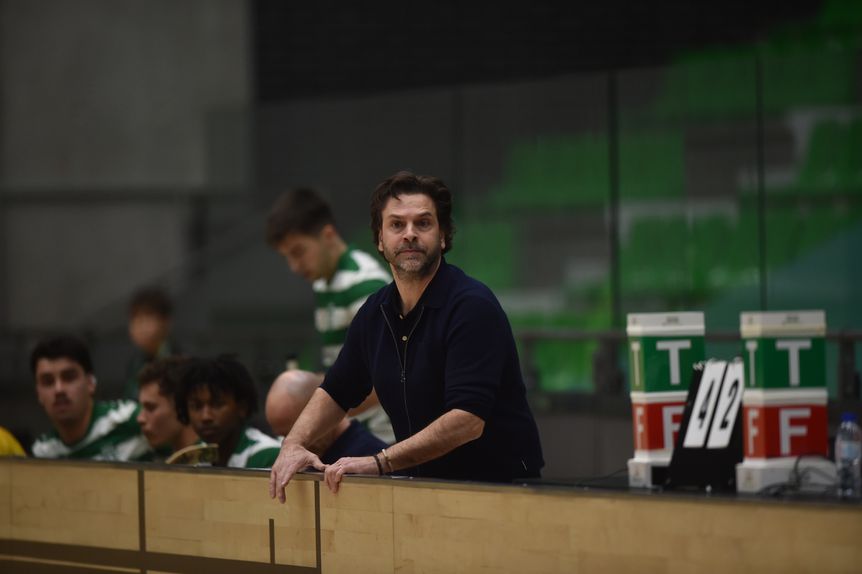 Edo Bosch, treinador da equipa do Sporting de hóquei em patins) foto Miguel Nunes)