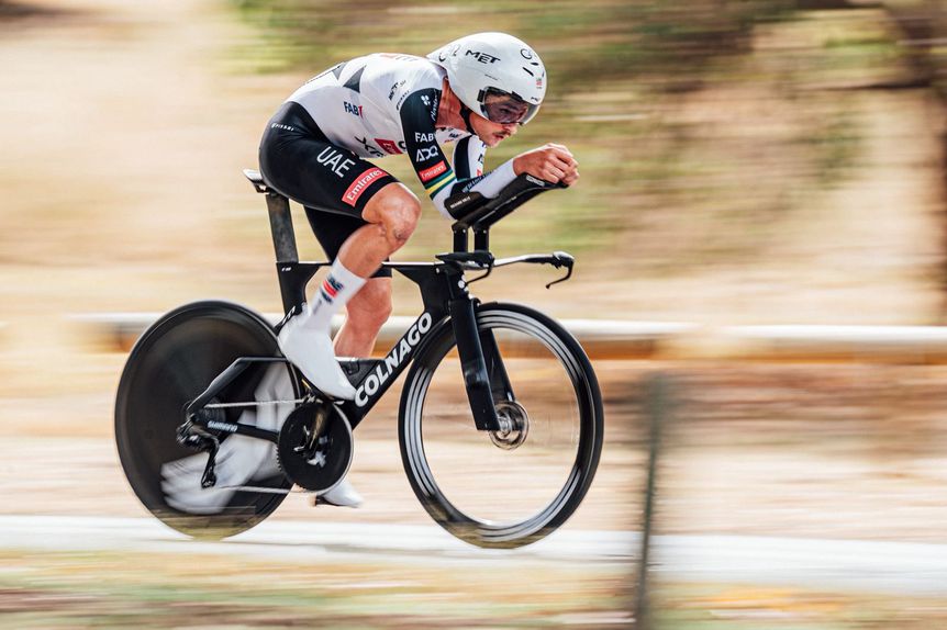 Jay Vine (UAE Emirates) é o campeão australiano de contrarrelógio de 2026 (foto UAE Team Emirates)