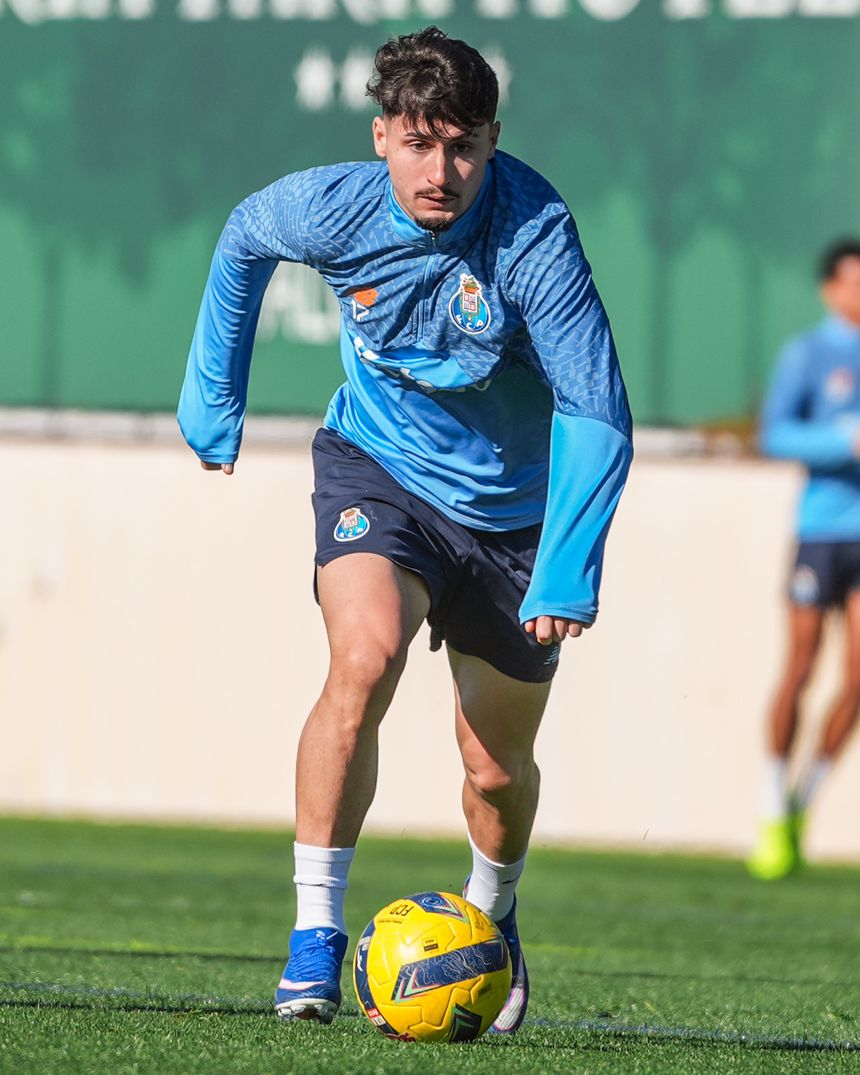 Não há engano, é mesmo Borja Sainz - Foto: FC Porto