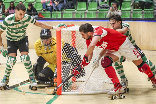 Benfica vence Sporting e continua imparável na Champions  