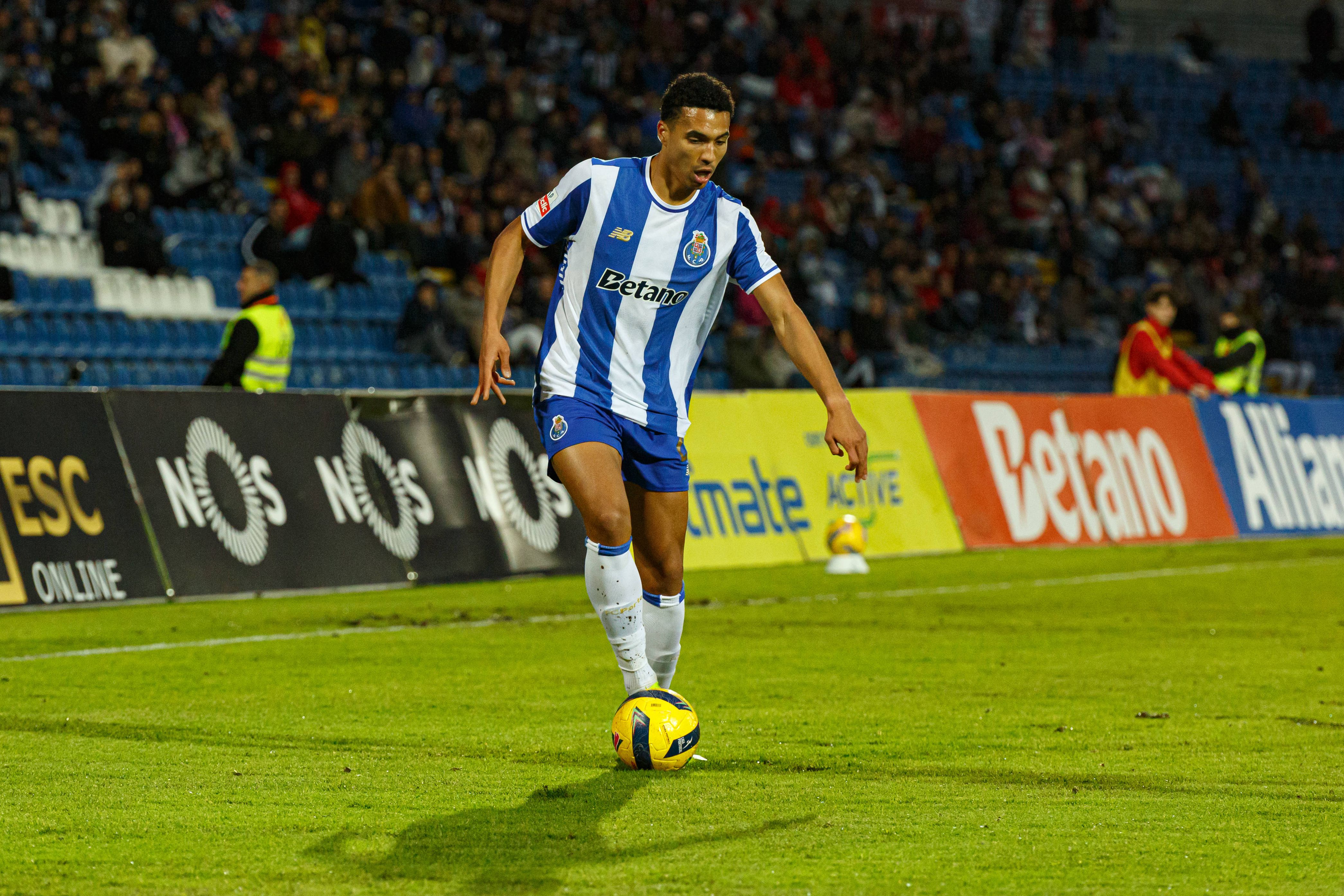 Alberto Costa assinou pelo FC Porto no verão