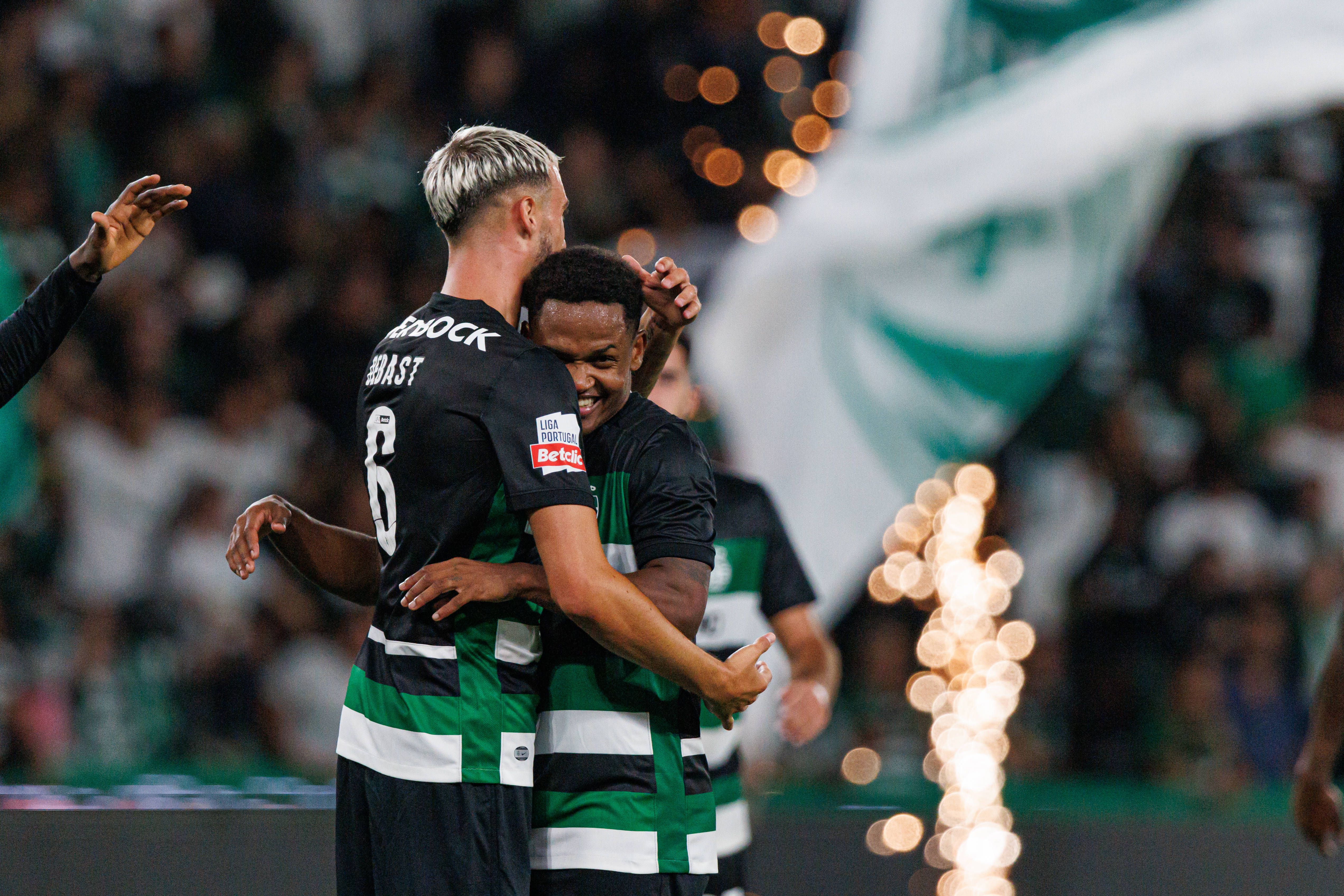 Debast não joga desde 22 de outubro, Geny Catamo esteve ao serviço da seleção de Moçambique - Foto: IMAGO