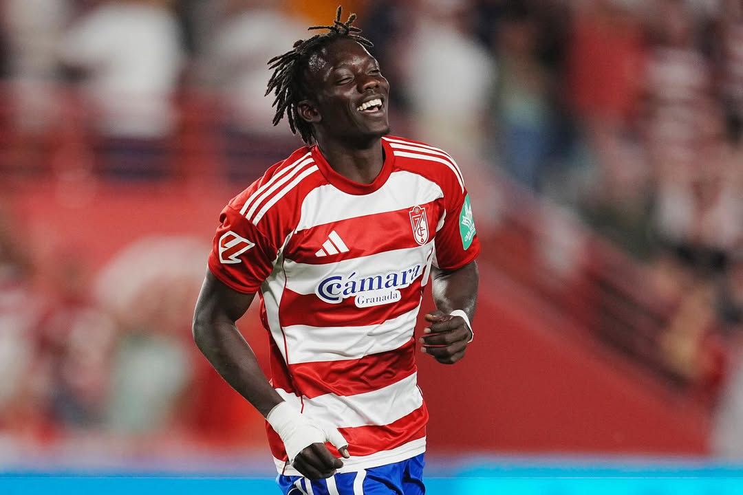 Faye - Já em Lisboa para assinar pelo Sporting