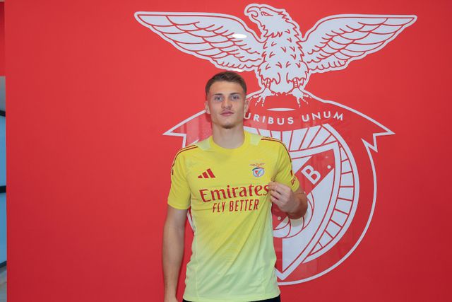 Arnas Voitinovicius prolongou contrato com as águias - Foto: SL Benfica