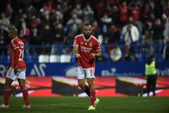Vídeo: Arthur Cabral marca pelo terceiro jogo consecutivo