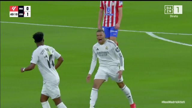 Mbappé nem acerta bem na bola, mas é suficiente para empatar o dérbi!