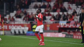 Bruma assina o primeiro golo pelo Benfica (vídeo)