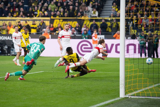 Guirassy perto do golo