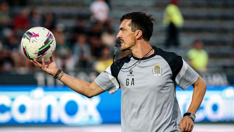 Boavista: treinador-adjunto lidera frente ao Estoril
