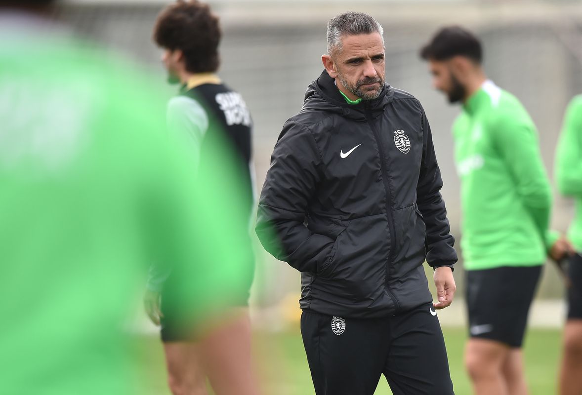 Sporting: Rui Borges continua de mãos a abanar