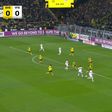 Vídeo: Anton marca na própria baliza e deixa Dortmund em desvantagem