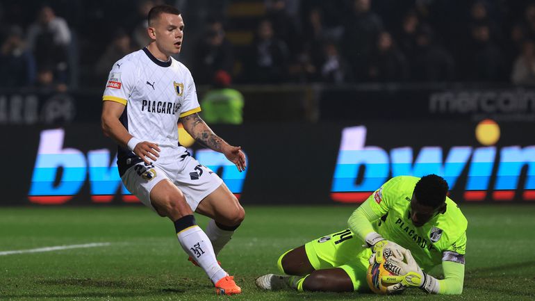 V. Guimarães: mudanças na baliza em perspetiva