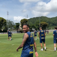 Os treinos do Santos agora têm Neymar, por isso também têm estes momentos...
