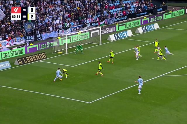 Vídeo: Fran Beltrán reduz para o Celta com golaço