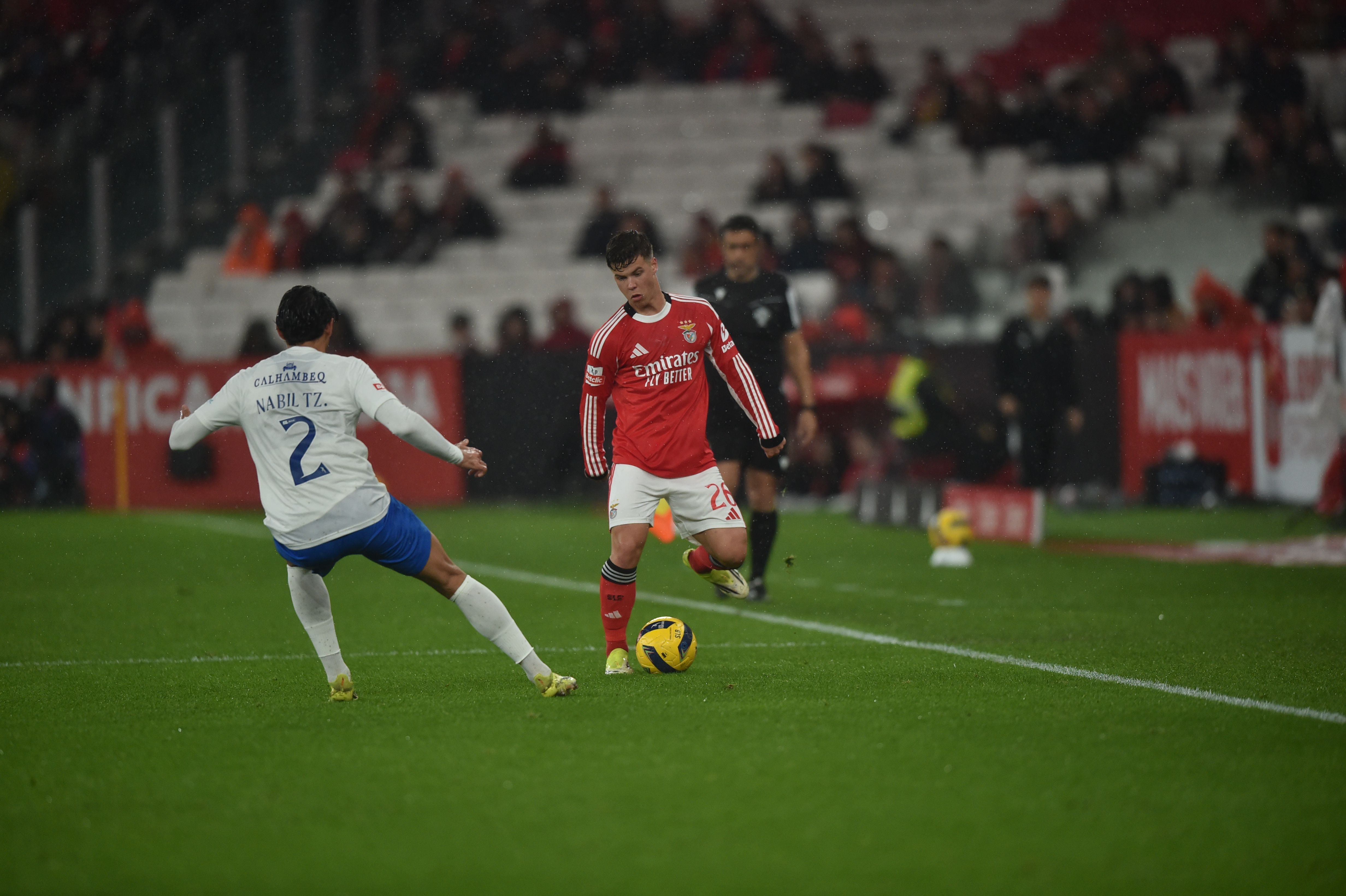 Samuel Dahl a tentar fazer um passe - Foto: Miguel Nunes