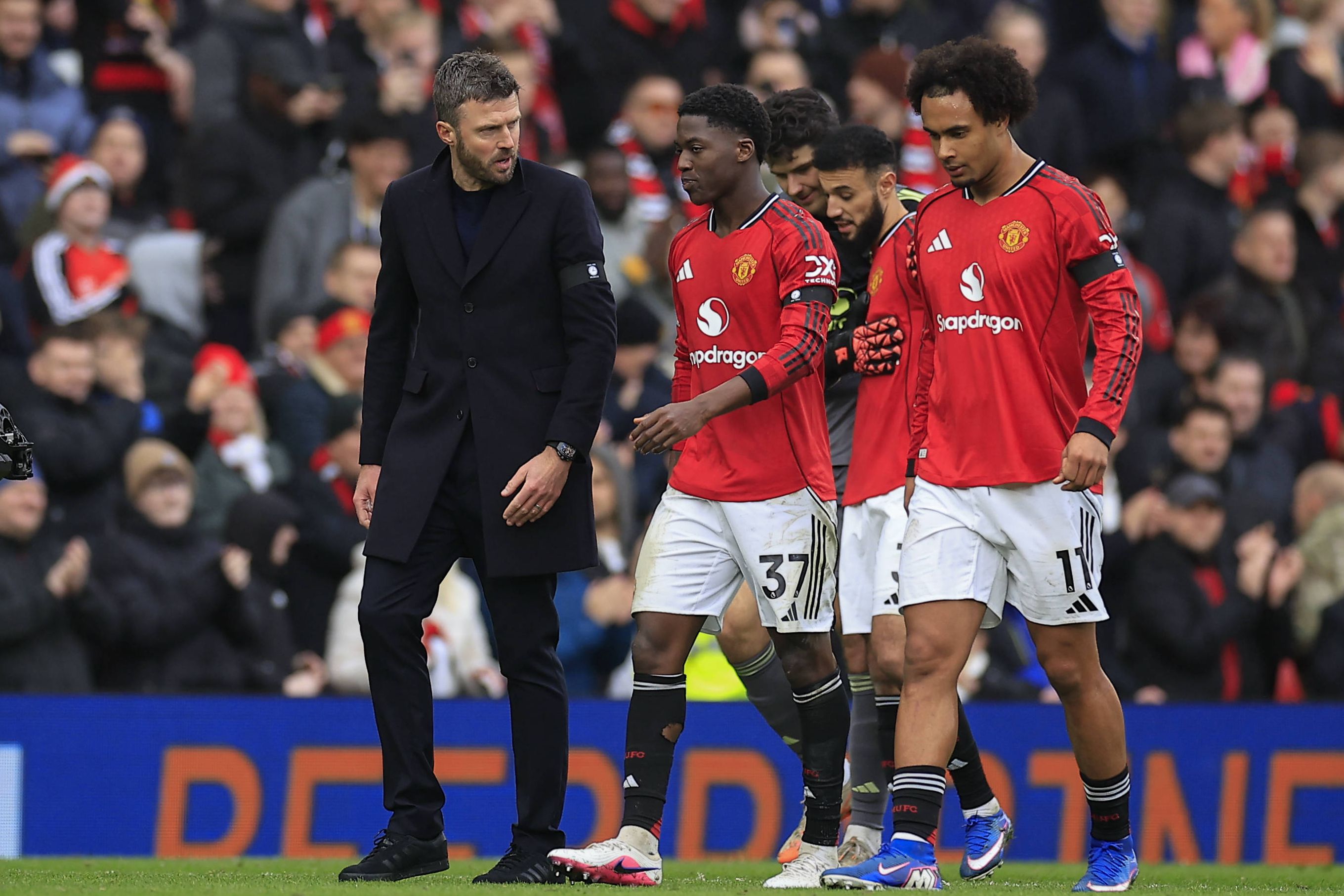 Carrick recuperou Mainoo como aposta inicial - Foto: IMAGO