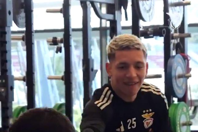 É coragem ou irresponsabilidade? Prestianni abusa da sorte com Otamendi!