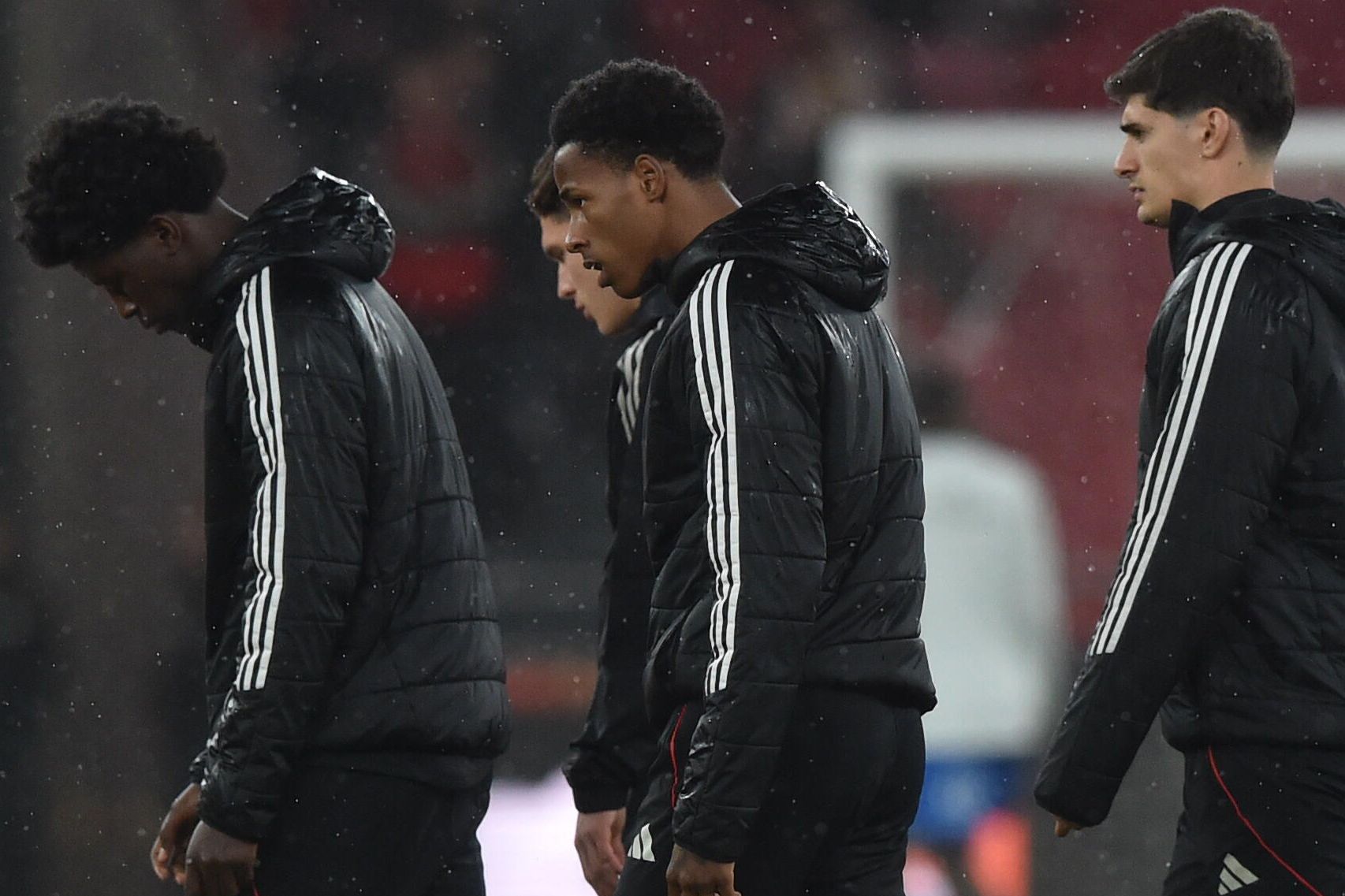 Kevin Pinto durante o aquecimento do Benfica-Alverca - Foto: Miguel Nunes