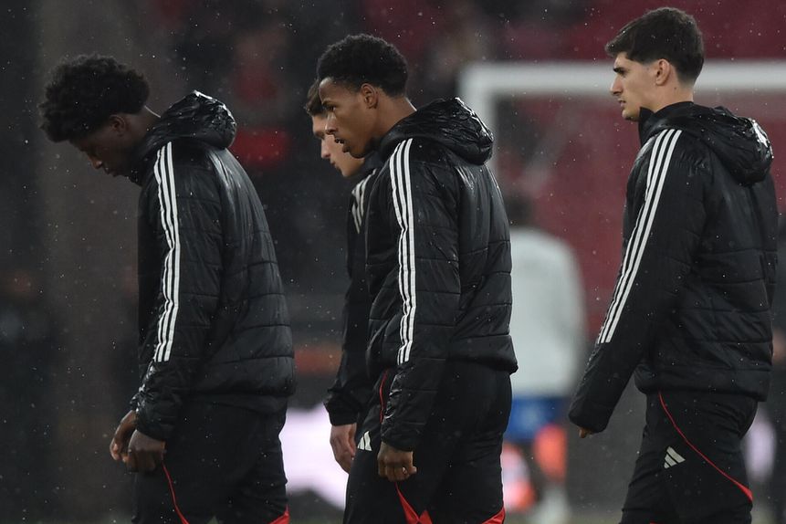 Kevin Pinto durante o aquecimento do Benfica-Alverca - Foto: Miguel Nunes