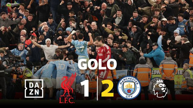 Não marcava em Anfield? Aí está o primeiro golo de Haaland na casa do Liverpool