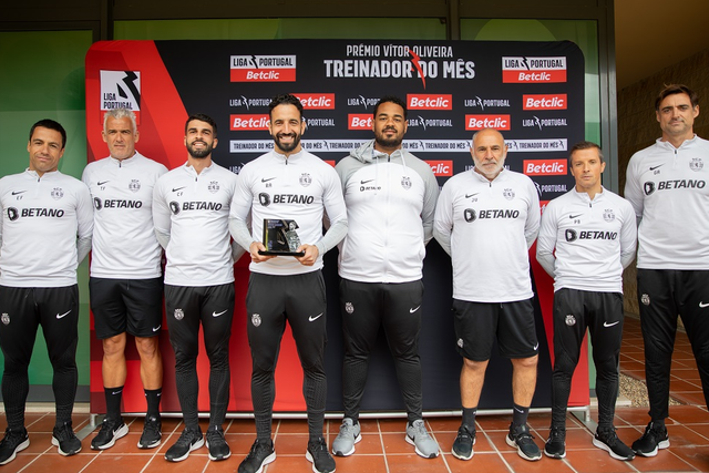 Rúben Amorim dedica prémio da Liga: «É mais deles do que meu»