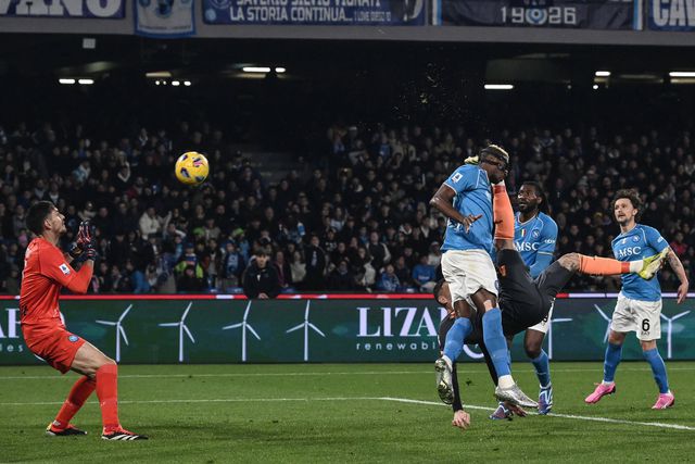 Serie A: Nápoles empata antes da visita a Barcelona