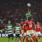 Adepto do Benfica recorre de multa e interdição após invadir o relvado no dérbi