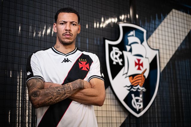 Mercado (oficial): Clayton deixa Casa Pia e assina pelo Vasco da Gama