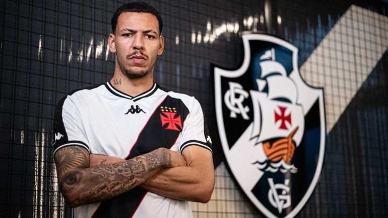 Mercado (oficial): Clayton deixa Casa Pia e assina pelo Vasco da Gama