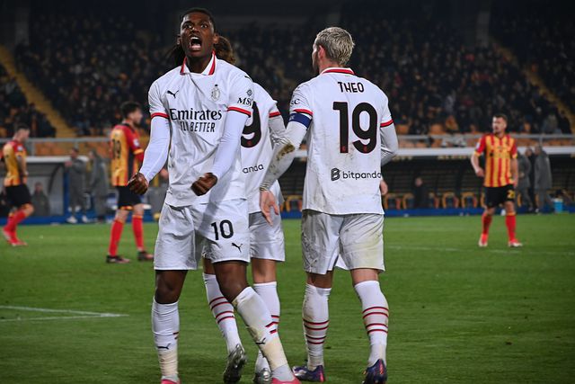 Rafael Leão a celebrar o golo da reviravolta do Milan em Lecce