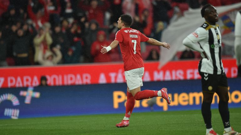 Mónaco entra em campo por avançado do Benfica