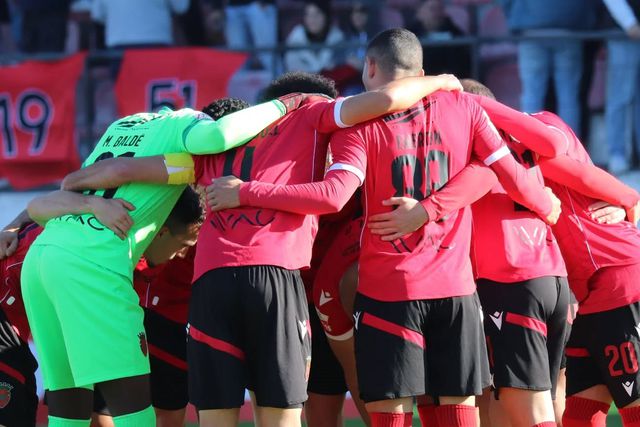 Penafiel ultrapassa Alverca e retoma o comando da Liga 2
