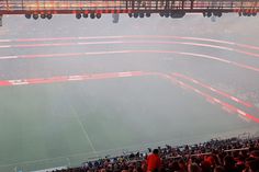 Pirotecnia interrompeu Benfica-FC Porto durante três minutos