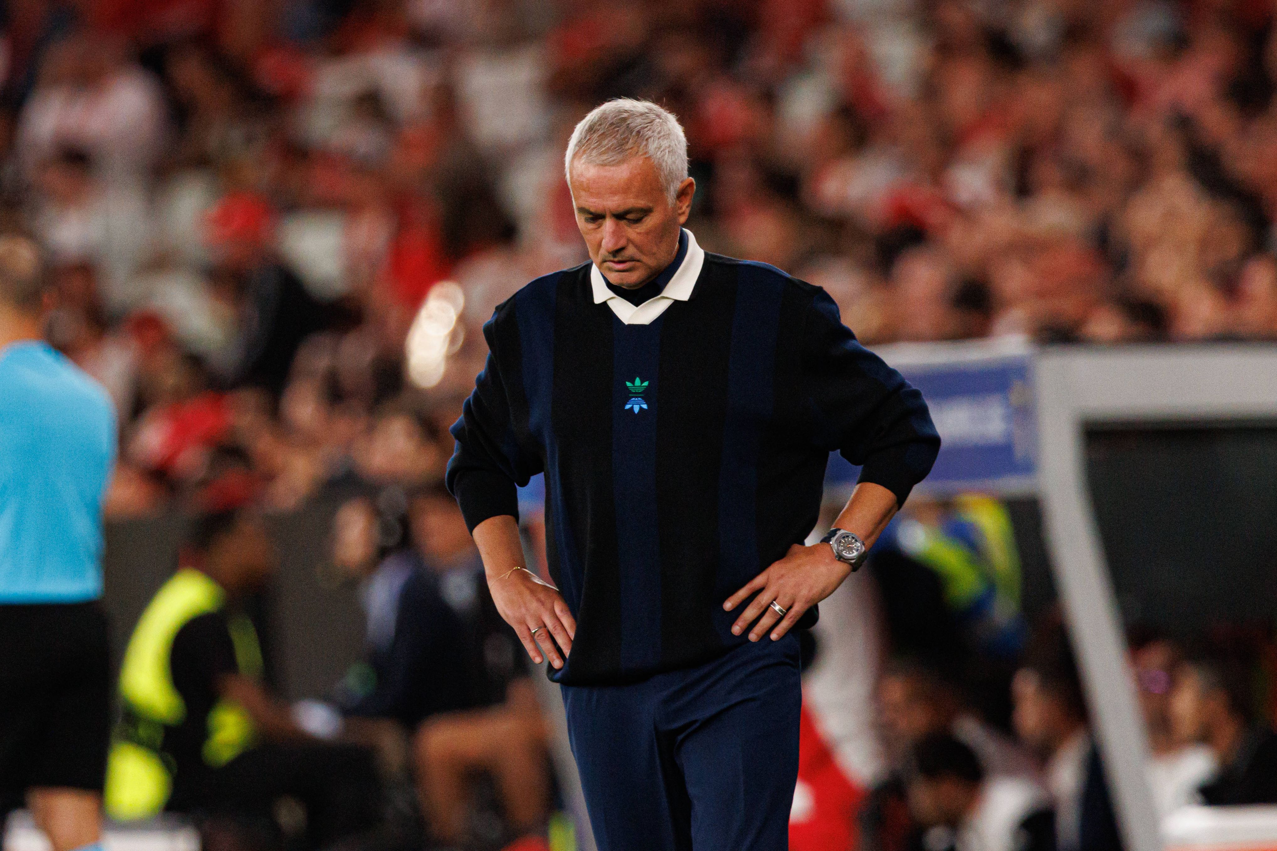 José Mourinho, na altura treinador do Fenerbahçe, a defrontar o Benfica na Luz