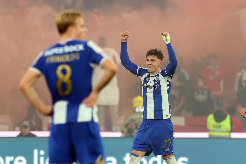 Froholdt e Oskar Pietuszewski estiveram em alta no FC Porto - Foto: Catarina Morais/Kapta+