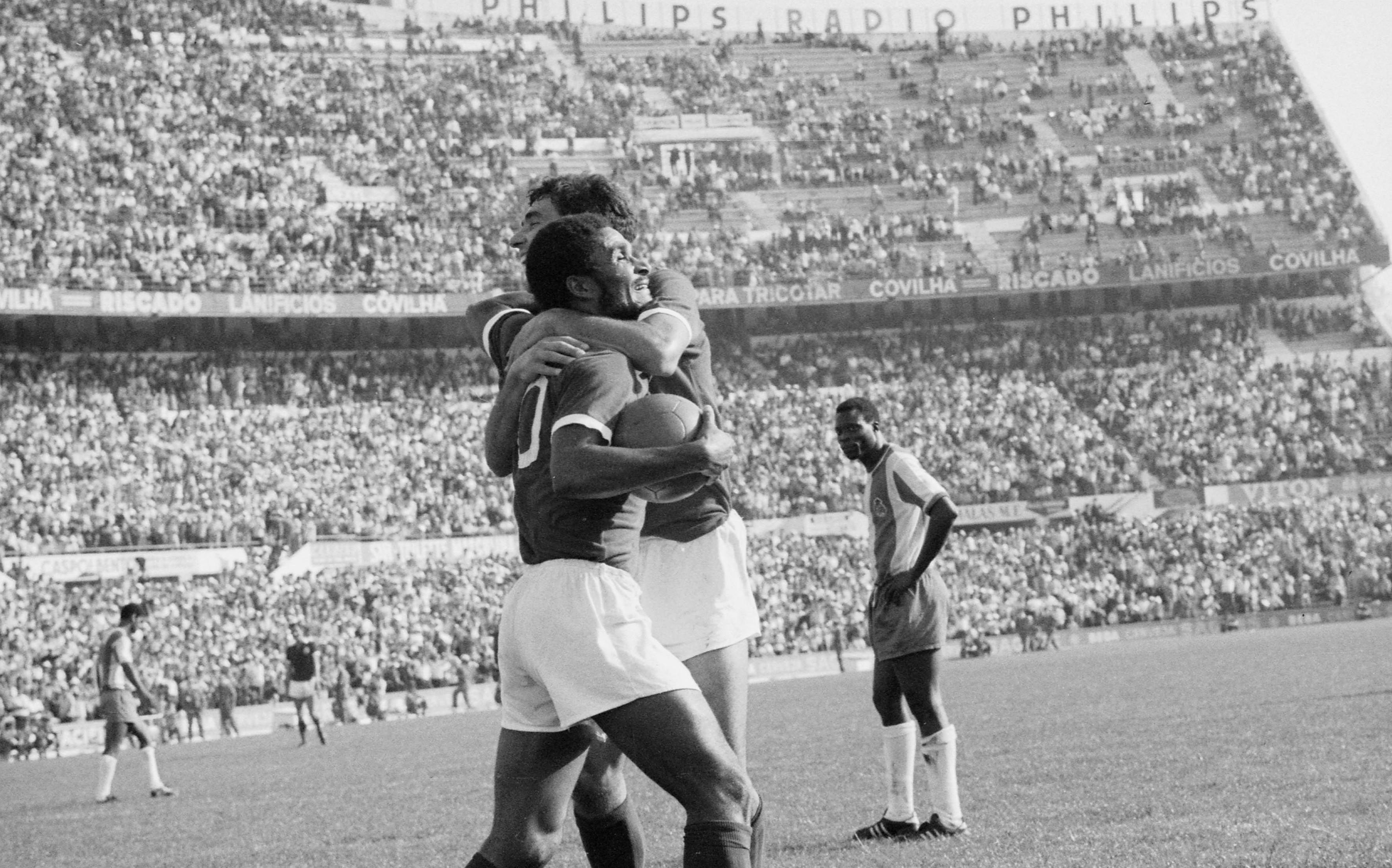 Eusébio (Benfica) - 16 golos em clássicos com o FC Porto no campeonato - Foto: A BOLA