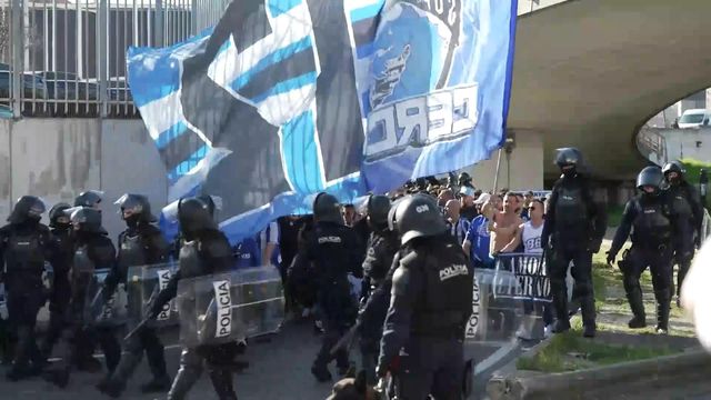 Muitos insultos: a chegada dos adeptos do FC Porto ao clássico