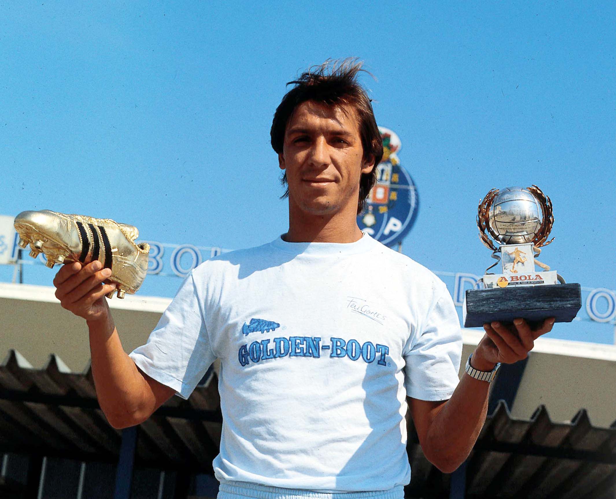 Fernando Gomes (FC Porto) - 8 golos em clássicos com o Benfica no campeonato - Foto: A BOLA