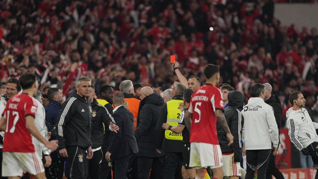 Momento da expulsão de José Mourinho - Foto: Catarina Morais/Kapta +