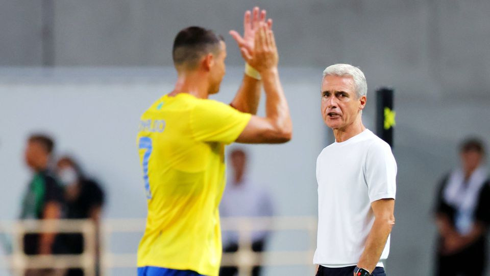 Luís Castro contesta expulsão de Ronaldo: «Provocação e algum teatro pelo meio...»