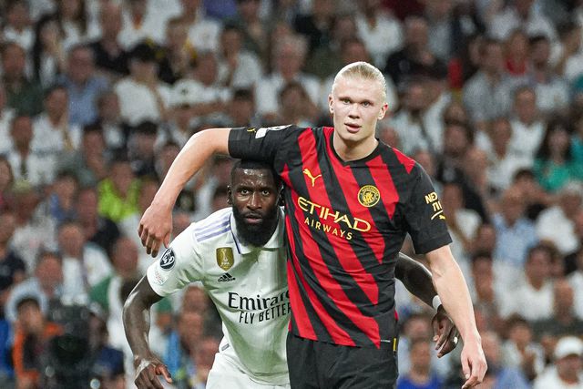 Vídeo: Rudiger recorda a caricata marcação a Haaland