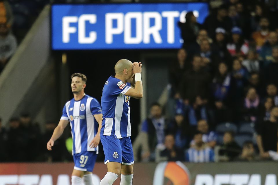 Pepe igualou recorde de vermelhos diretos na Liga