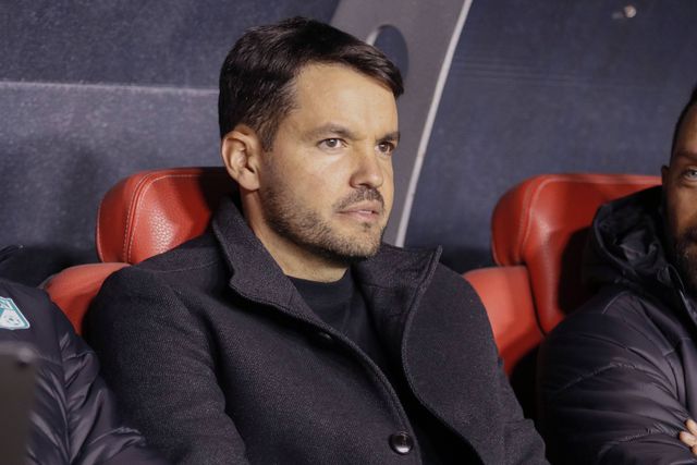 OFICIAL: Cruzeiro despede treinador após quatro meses