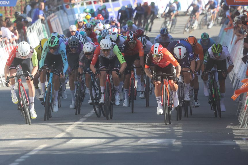 Ewan arranca para a vitória em Lodosa