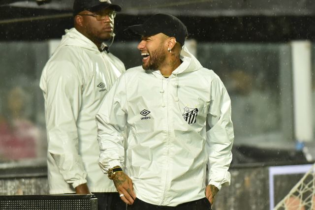 Neymar volta a treinar-se no Santos após longa ausência por lesão (FOTO IMAGO)