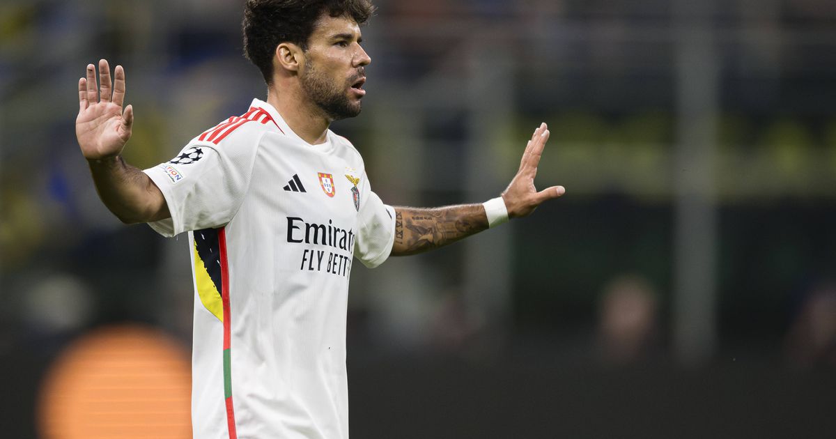 Ex-Benfica entre os acusados de comprar relógios de luxo de contrabando